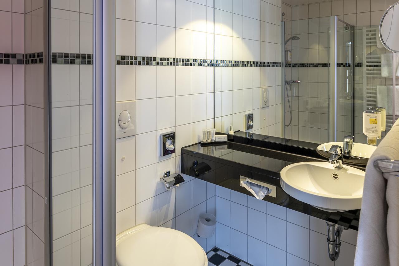 Komfort-Hotel Katerberg Люхов Екстер'єр фото